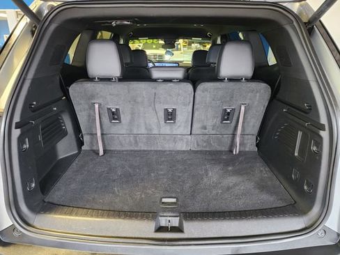 Certified 2025 Buick Enclave Preferred image 16