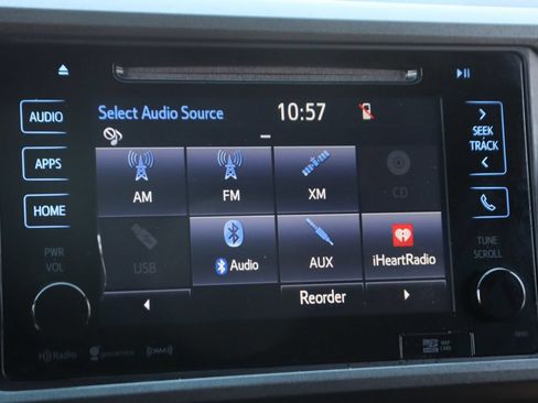 Used 2017 Toyota Tacoma TRD Sport w/ Tow Package (A/T) AWD/4WD image 26
