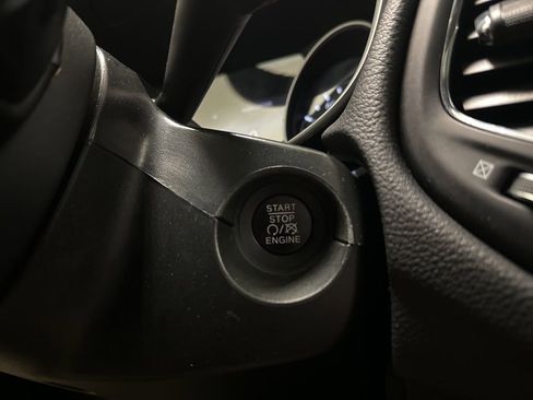 Used 2019 Jeep Compass Latitude w/ Popular Equipment Group AWD/4WD image 19