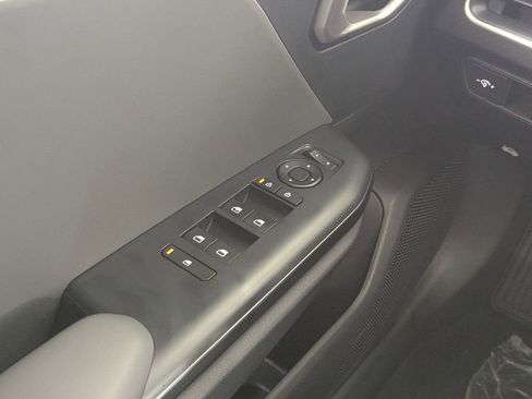 New 2025 Kia K4 FWD image 16