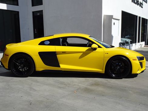 Used 2023 Audi R8 V10 performance image 8