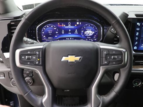 Used 2023 Chevrolet Silverado 1500 LT image 18