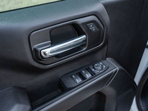 Used 2022 Chevrolet Silverado 1500 Custom RWD image 15