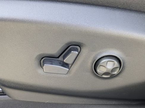 New 2026 Chrysler Pacifica Select image 19