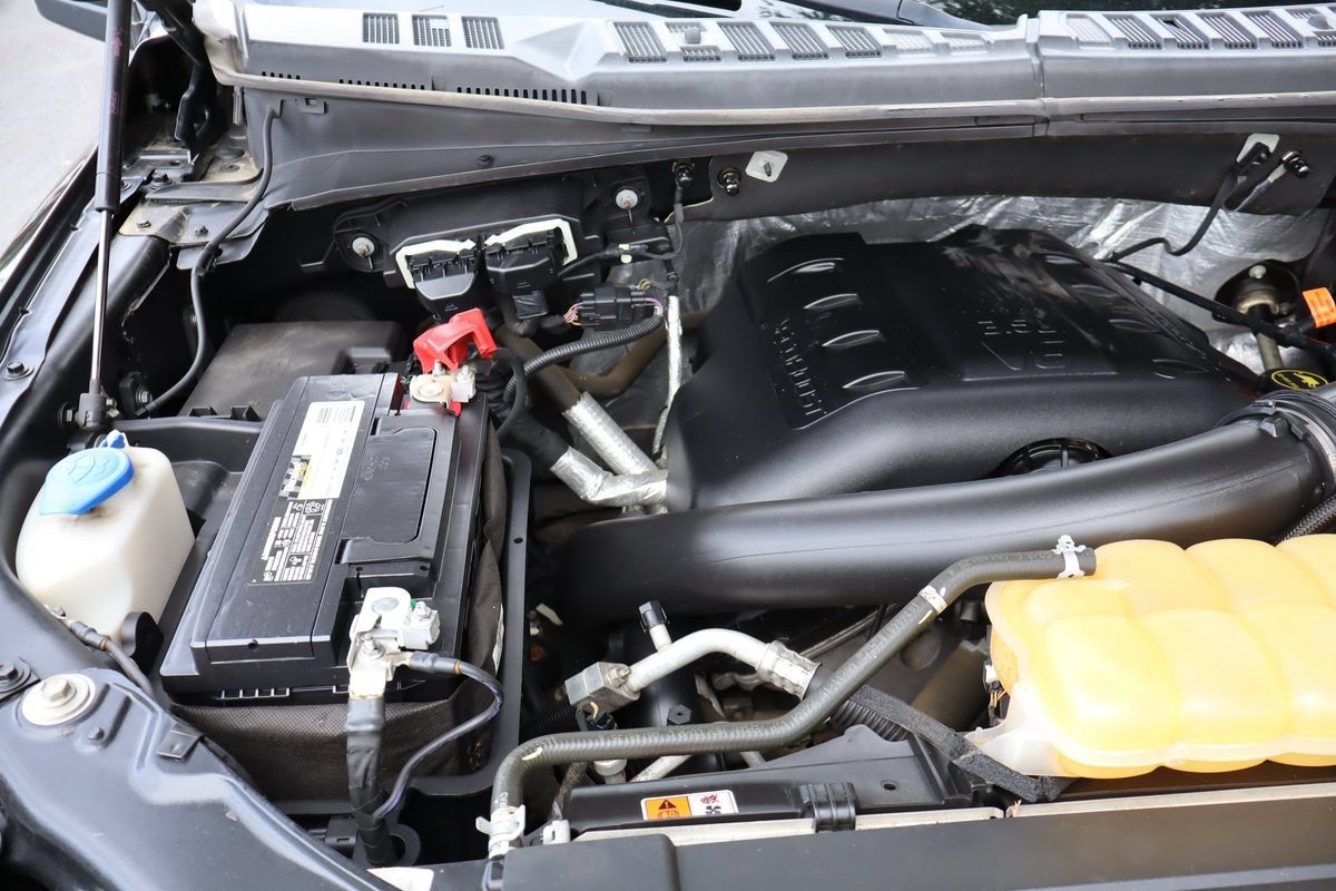 Used 2015 Ford F150 Lariat AWD/4WD image 37