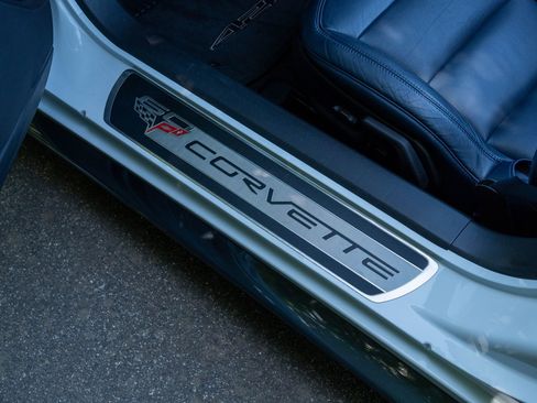 Used 2013 Chevrolet Corvette 427 w/ 1SC Preferred Equipment Group RWD image 19