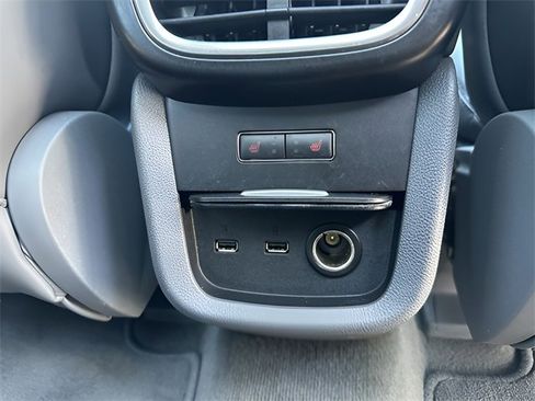 Used 2020 Lincoln Nautilus Reserve image 18