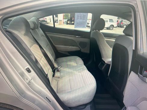 Used 2017 Hyundai Elantra SE w/ SE A/T Tech Package 03 FWD image 14