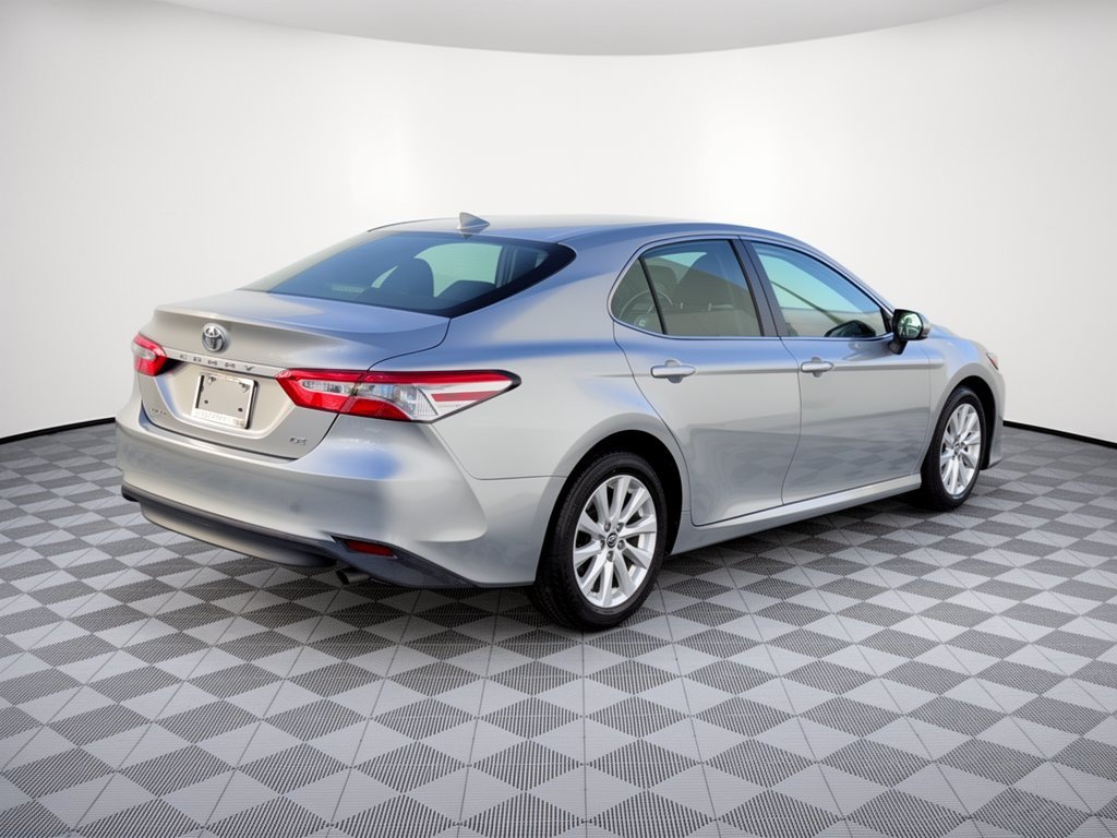 Used 2019 Toyota Camry LE FWD image 9