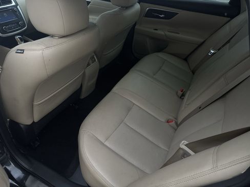 Used 2016 Nissan Altima 2.5 SL w/ 2.5 Technology Package image 22