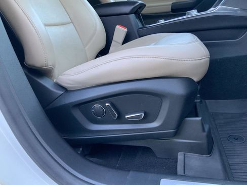 Used 2020 Ford Explorer Limited w/ Class III Trailer Tow Package image 26