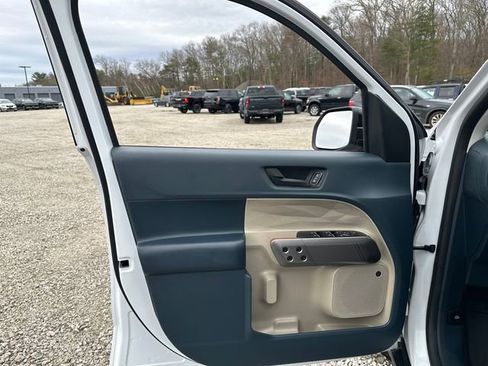 Used 2025 Ford Maverick Lariat AWD/4WD image 21
