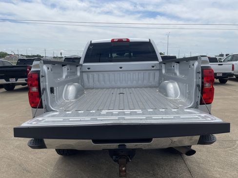 Used 2018 Chevrolet Silverado 2500 LTZ w/ Vortec Plus Package AWD/4WD image 14