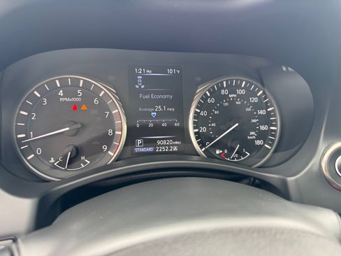 Used 2021 INFINITI Q60 Red Sport 400 w/ Cargo Package RWD image 2
