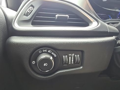 Used 2019 Chrysler Pacifica Touring Plus w/ S Appearance Package FWD image 19