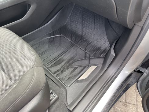 Used 2023 Chevrolet Traverse LT w/ LPO, Floor Liner Package image 39