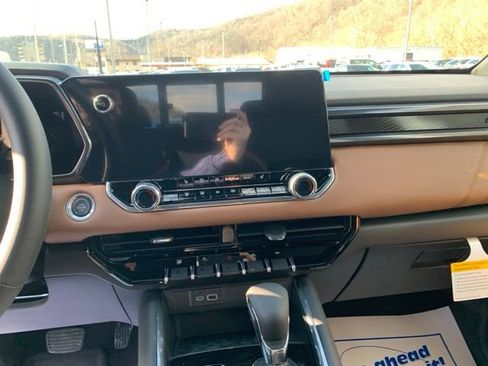 New 2026 GMC Canyon AT4 w/ Nightfall Essentials Package image 7