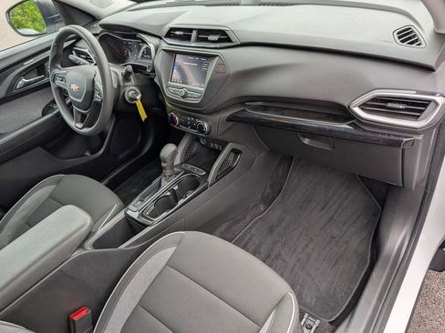 Used 2023 Chevrolet TrailBlazer LS FWD image 20