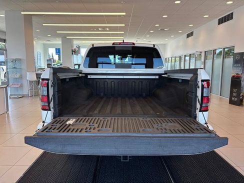 Certified 2023 Nissan Frontier PRO-4X w/ Pro-4X Premium Package AWD/4WD image 10