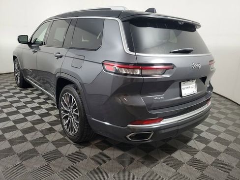 Used 2023 Jeep Grand Cherokee L Summit AWD/4WD image 4
