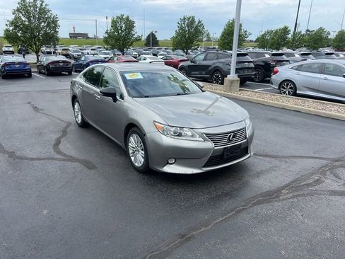 Used 2015 Lexus ES 350 w/ Luxury Package FWD image 8