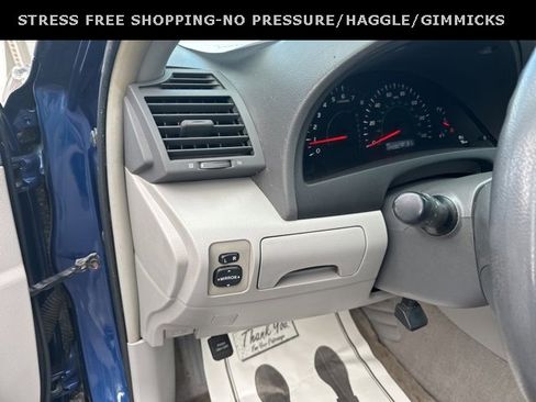 Used 2009 Toyota Camry LE image 8