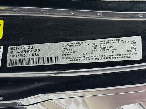 Used 2023 Jeep Wrangler Sahara w/ Cold Weather Group image 12