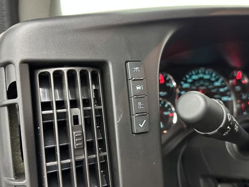 Used 2024 GMC Savana 2500 w/ Driver Convenience Package image 17