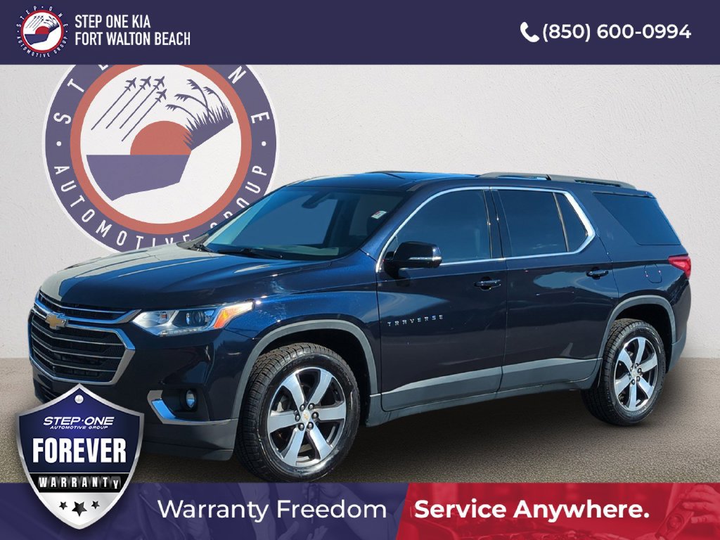 Used 2020 Chevrolet Traverse LT w/ LT Premium Package FWD image 1