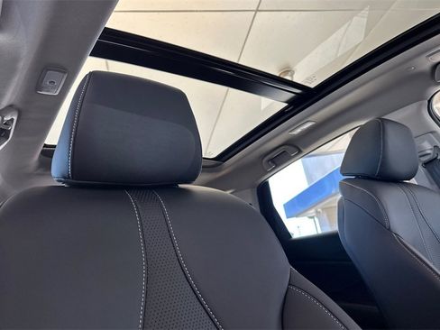 Used 2025 Acura RDX w/ Technology Package image 14