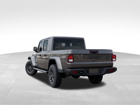New 2026 Jeep Gladiator Sport image 3