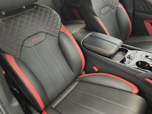 Used 2021 Bentley Bentayga Speed AWD/4WD image 34