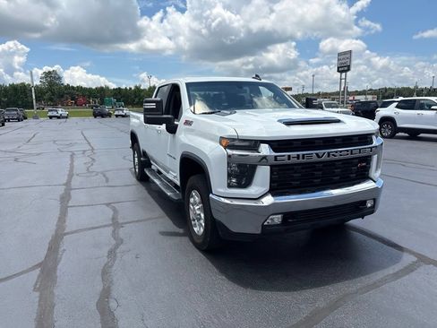 Used 2022 Chevrolet Silverado 2500 LT w/ Convenience Package AWD/4WD image 6