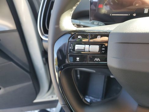 New 2026 Kia Sorento LX FWD image 30