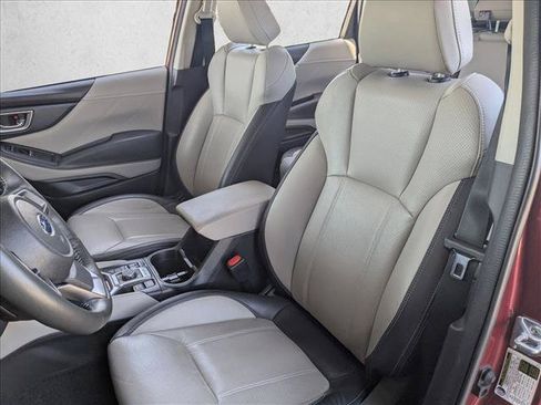 Used 2023 Subaru Forester Limited w/ Popular Package #2 AWD/4WD image 17