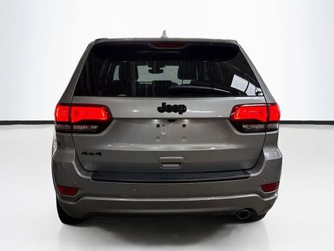 Used 2020 Jeep Grand Cherokee Altitude image 7