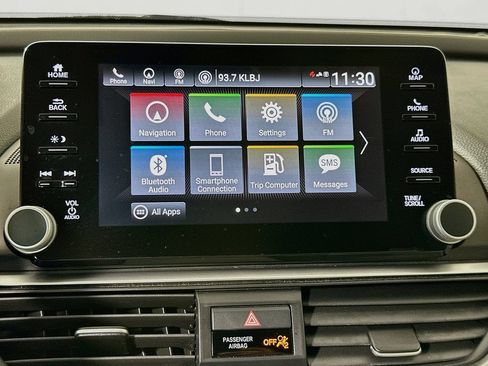 Used 2018 Honda Accord Touring image 15