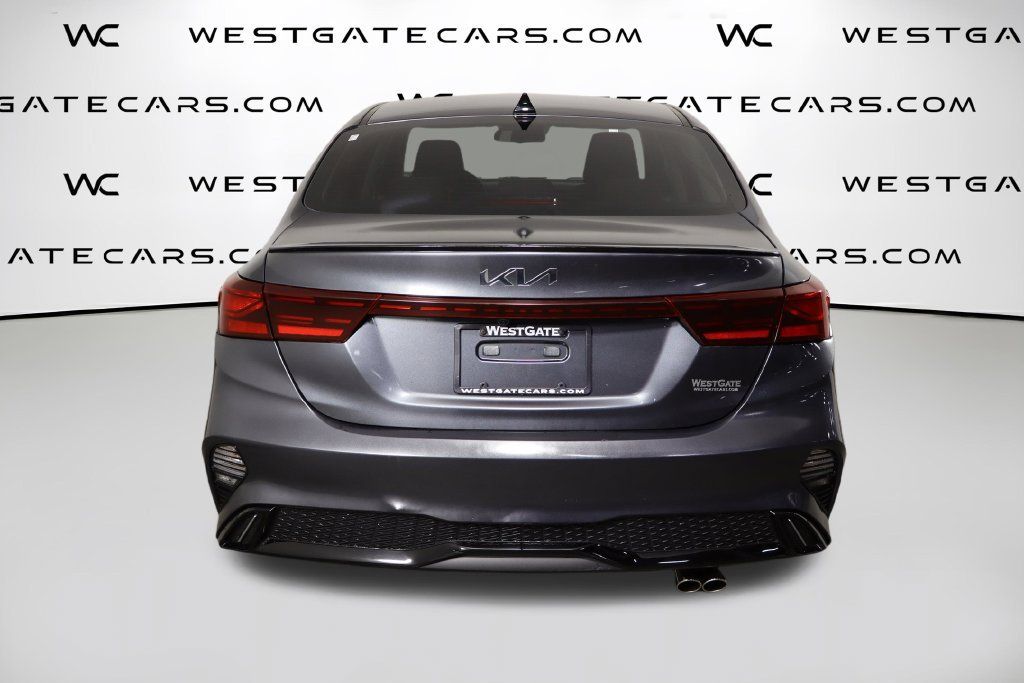 Used 2024 Kia Forte LXS w/ LXS Technology Package FWD image 4