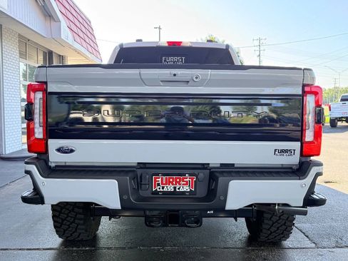 Used 2025 Ford F250 Platinum AWD/4WD image 4