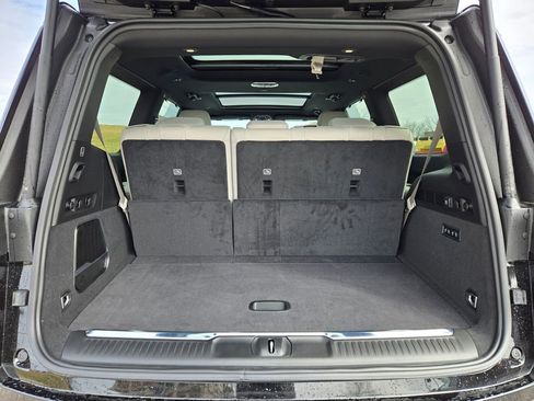 New 2026 Jeep Grand Wagoneer Summit w/ Rear Seat Video Group I AWD/4WD image 32