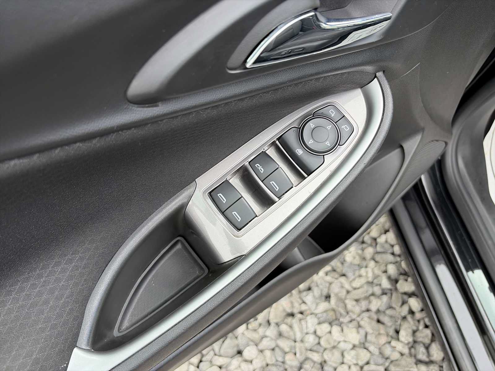 Used 2023 Chevrolet Malibu LT w/ Driver Confidence Package FWD image 15