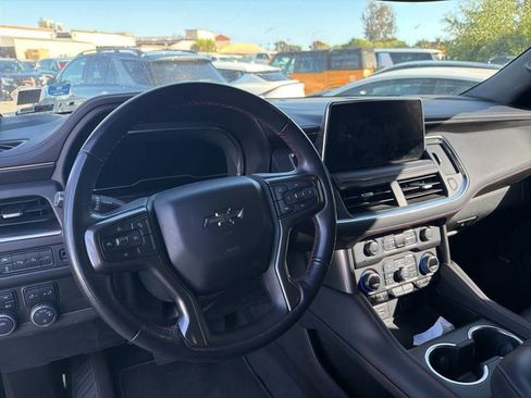 Used 2022 Chevrolet Suburban RST AWD/4WD image 10