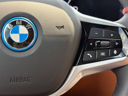 Used 2025 BMW i4 eDrive40 RWD image 31