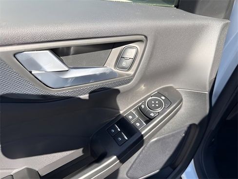 Used 2024 Ford Escape ST-Line w/ Tech Pack #1 image 33