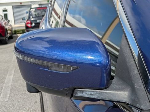 Used 2019 Nissan Rogue SV w/ Premium Package FWD image 12