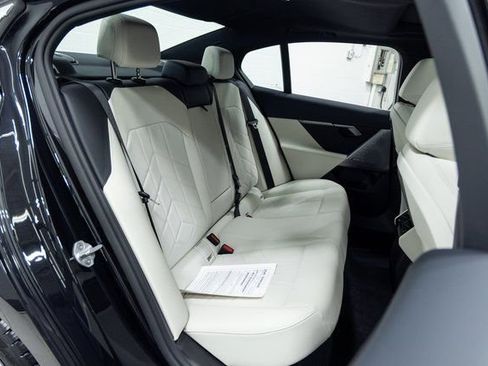 Certified 2025 BMW 530i xDrive 530i xDrive w/ Premium Package image 24