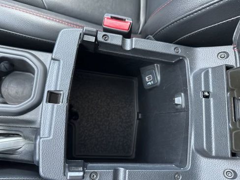 Used 2022 Jeep Wrangler Unlimited Rubicon w/ Cold Weather Group image 32