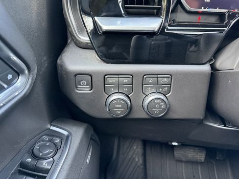 New 2026 GMC Sierra 1500 SLT w/ SLT Premium Plus Package AWD/4WD image 12