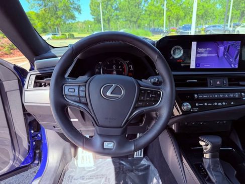 Used 2023 Lexus ES 350 F Sport w/ Accessory Package (Z2) FWD image 19