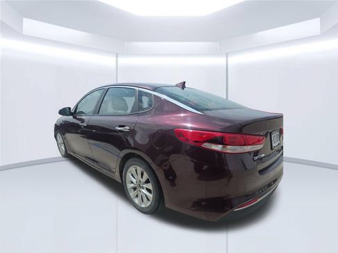 Used 2018 Kia Optima LX w/ 17" Alloy Wheels Package FWD image 35